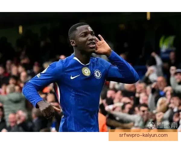 凯塞多防守站位持续提升，表现稳健引发专家关注