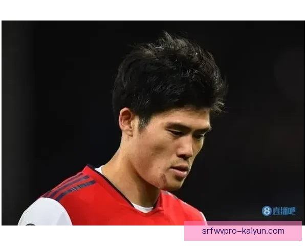 卡马文加近期职业态度持续受到赞誉，表现稳健，成为球队值得关注的新星。